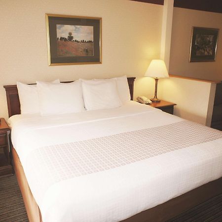 Holiday Inn Express South Burlington - Downtown By Ihg Esterno foto