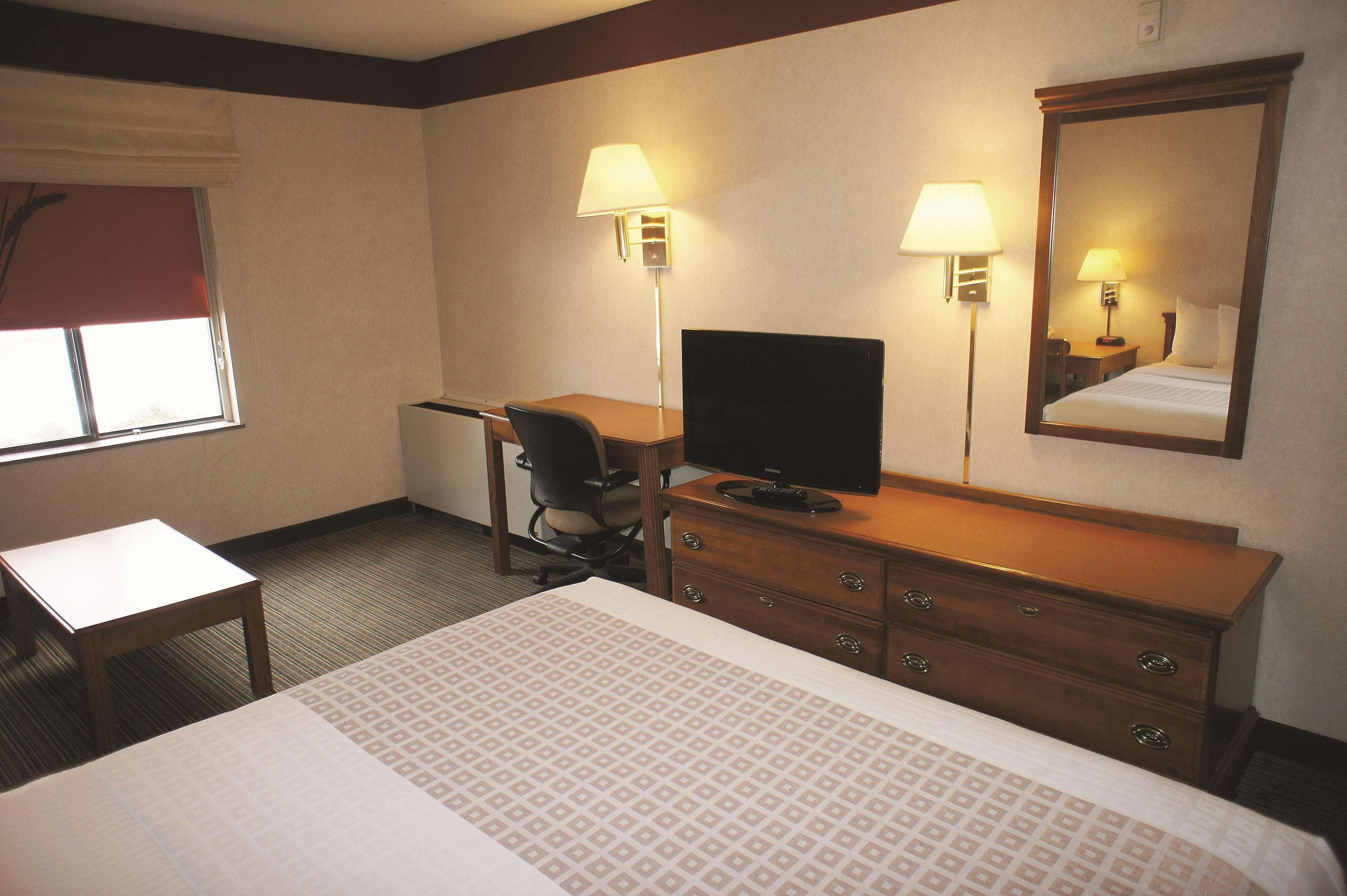 Holiday Inn Express South Burlington - Downtown By Ihg Esterno foto